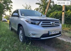 Внедорожник 5 дверей Toyota Highlander II (U40) Рестайлинг 2011 в Днепре