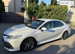 Седан Toyota Camry VIII (XV70) 2021 в Харькове