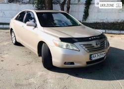 Седан Toyota Camry 2006 у Києві