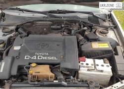 Хетчбек 5 дверей Toyota Avensis I 1999 у Добропілля