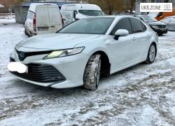 Седан Toyota Camry VIII (XV70) 2020 у Києві