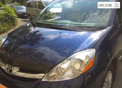 Минивэн Toyota Sienna II Рестайлинг 2007 в Киеве