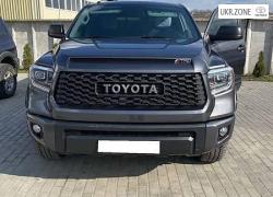 Пикап двойная кабина Toyota Tundra II Рестайлинг 2016 в Умане