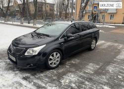 Универсал 5 дверей Toyota Avensis III 2010 в Киеве