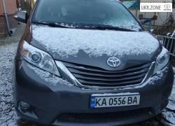 Минивэн Toyota Sienna III 2016 в Киеве
