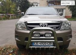 Внедорожник 5 дверей Toyota Fortuner I 2006 в Черновцах