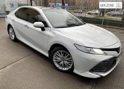 Седан Toyota Camry VIII (XV70) 2019 в Харькове