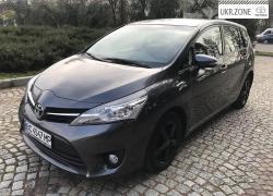 Компактвэн Toyota Verso I Рестайлинг 2013 в Львове