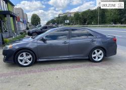 Седан Toyota Camry 2014 в Тернополе