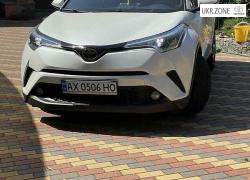Внедорожник 5 дверей Toyota C-HR I 2017 в Днепре