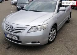 Седан Toyota Camry VI (XV40) 2008 в Киеве