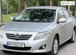 Седан Toyota Corolla X (E140, E150) 2008 в Новоград-Волынском