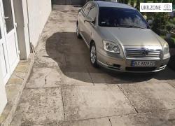 Лифтбек Toyota Avensis II 2004 в Каменец-Подольском