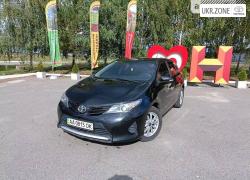 Хэтчбек 5 дверей Toyota Auris II 2013 в Киеве