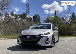 Хэтчбек 5 дверей Toyota Prius IV (XW50) 2017 в Днепре