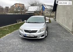 Седан Toyota Corolla X (E140, E150) 2009 в Нововолынске