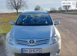 Хэтчбек 5 дверей Toyota Auris I Рестайлинг 2010 в Белгород-Днестровском