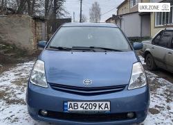 Хэтчбек 5 дверей Toyota Prius 2005 в Могилев-Подольском