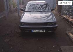 Седан Toyota Corolla 1988 в Павлограде