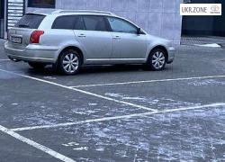 Универсал 5 дверей Toyota Avensis II 2005 в Каменском