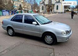 Седан Toyota Corolla 2000 в Одессе