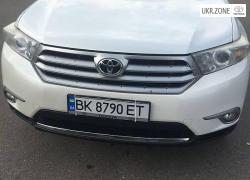 Внедорожник 5 дверей Toyota Highlander 2013 в Ровно