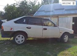 Хэтчбек 5 дверей Москвич (Иж) 2141 I 1990 в Шумске