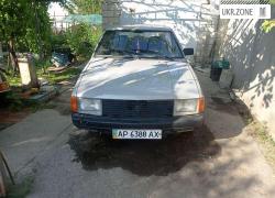 Хэтчбек 5 дверей Москвич (Иж) 2141 I 1992 в Запорожье