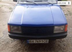 Хэтчбек 5 дверей Москвич (Иж) 2141 I 1990 в Черновцах