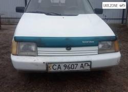 Лифтбек ЗАЗ 1103 «Славута» I 2004 в Знаменке