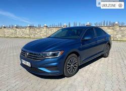 Седан Volkswagen Jetta VII 2019 у Чернівцях