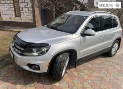 Внедорожник 5 дверей Volkswagen Tiguan I Рестайлинг 2012 в Броварах