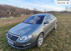 Седан Volkswagen Passat VI (B6) 2006 в Сторожинце