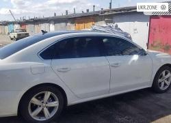 Седан Volkswagen Passat 2015 в Киеве