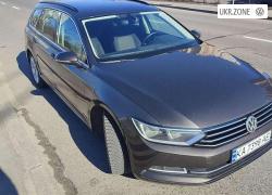 Универсал 5 дверей Volkswagen Passat VIII (B8) 2016 в Киеве