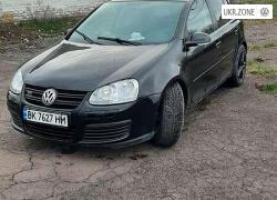 Volkswagen Golf 2006 в Сарнах