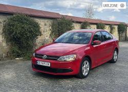 Седан Volkswagen Jetta VI 2012 в Черновцах