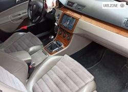 Седан Volkswagen Passat 2005 в Глыбокой