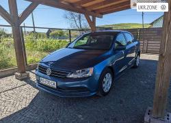 Седан Volkswagen Jetta 2015 у Ужгороді