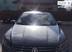 Седан Volkswagen Passat 2015 в Львове