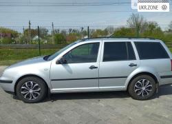 Volkswagen Golf 2003 у Новоград-Волинському