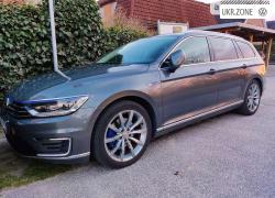 Универсал 5 дверей Volkswagen Passat VIII (B8) 2016 в Киеве