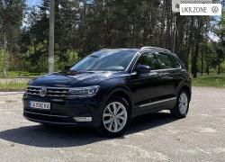 Внедорожник 5 дверей Volkswagen Tiguan II 2017 в Киеве