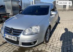 Седан Volkswagen Jetta 2010 в Надворной