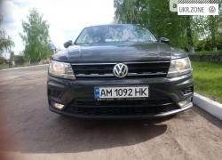 Внедорожник 5 дверей Volkswagen Tiguan II 2018 в Бердичеве