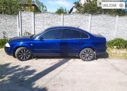 Седан Volkswagen Passat 2001 в Запорожье