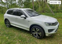 Внедорожник 5 дверей Volkswagen Touareg II Рестайлинг 2017 в Шостке