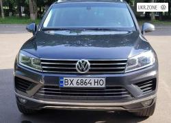Внедорожник 5 дверей Volkswagen Touareg II Рестайлинг 2015 в Староконстантинове