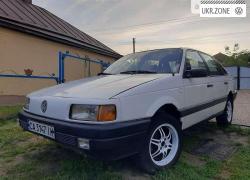 Седан Volkswagen Passat III (B3) 1991 у Черкасах