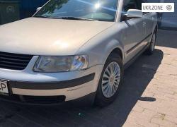 Седан Volkswagen Passat V (B5) 1999 в Черновцах